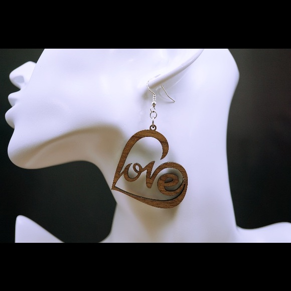 Love walnut wood laser cut drop earrings style 88 - Picture 4 of 4